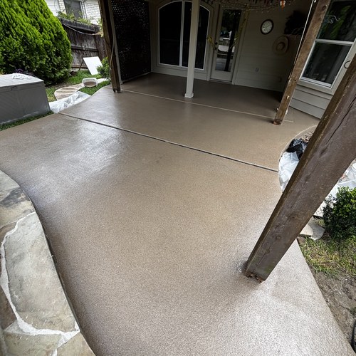 Patio flake coating project in Cibolo, TX